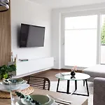 Hello Holidays - Penthouse - Bbq - Balkon - Parkplatz דירה