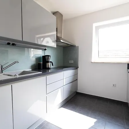 Smartfewo - Penthouse - Bbq - Balkon - Parkplatz