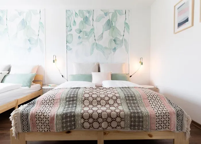 Smartfewo - Penthouse - Bbq - Balkon - Parkplatz Бад-Цвишенан