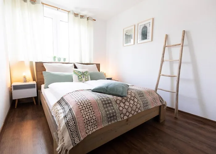 Smartfewo - Penthouse - Bbq - Balkon - Parkplatz Апартаменты