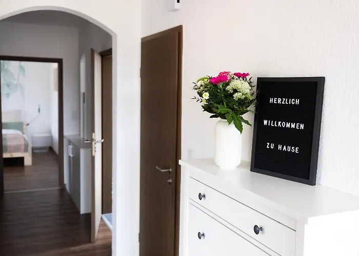 Smartfewo - Penthouse - Bbq - Balkon - Parkplatz Апартаменты Бад-Цвишенан