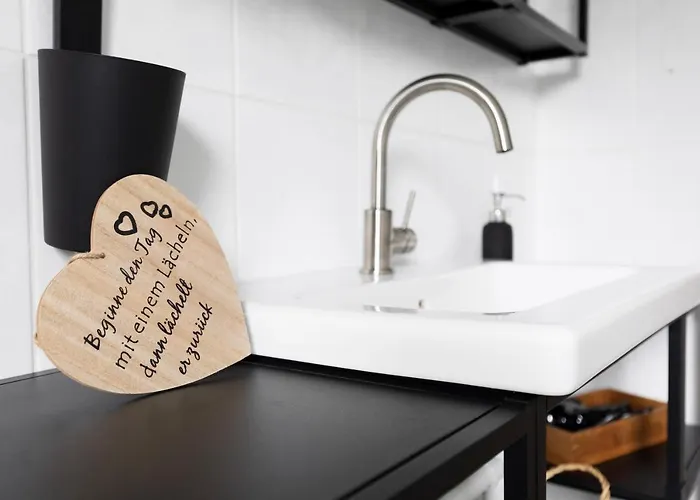 Smartfewo - Penthouse - Bbq - Balkon - Parkplatz Апартаменты *