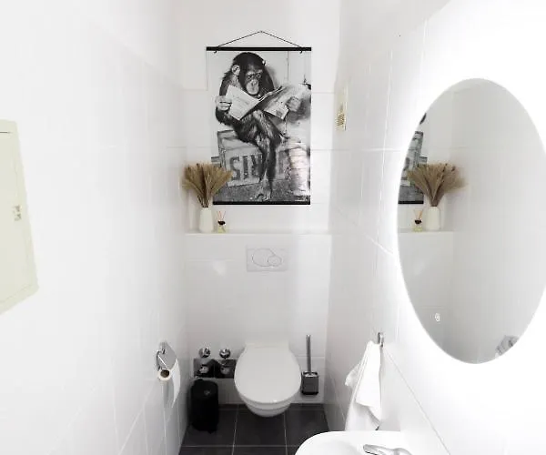 Smartfewo - Penthouse - Bbq - Balkon - Parkplatz Бад-Цвишенан