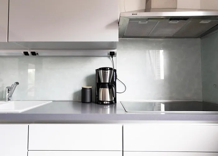 Апартаменты Smartfewo - Penthouse - Bbq - Balkon - Parkplatz Бад-Цвишенан